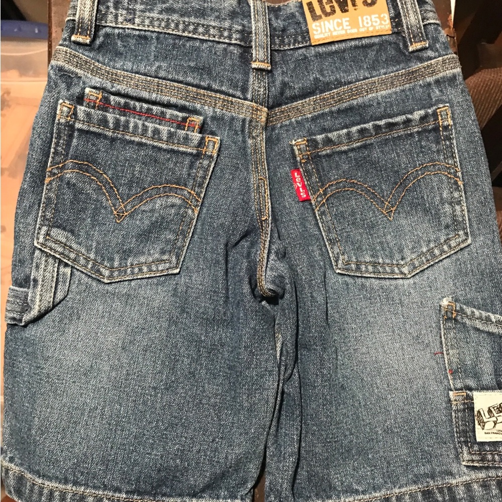 Levi’s toddler shorts 2T